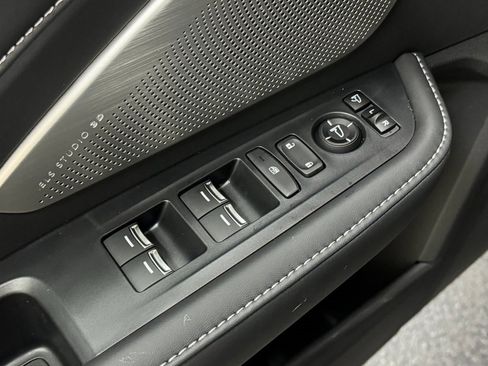 Used 2025 Acura RDX SH-AWD w/ Advance Package image 12