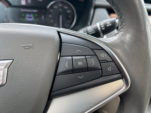 Used 2022 Cadillac XT5 Premium Luxury AWD/4WD image 23