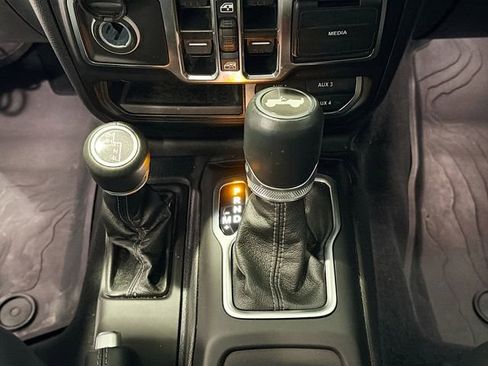 Used 2024 Jeep Wrangler Sahara w/ Technology Group image 16