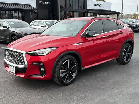 Used 2023 INFINITI QX55 Essential image 4