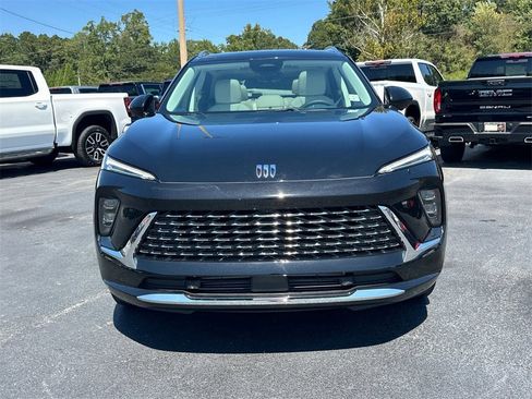 New 2025 Buick Envision Avenir image 3