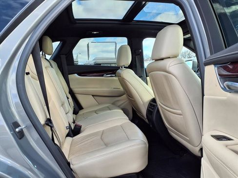 Used 2019 Cadillac XT5 Luxury image 33