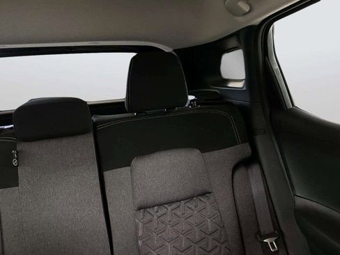 Used 2025 Nissan Kicks SV image 23