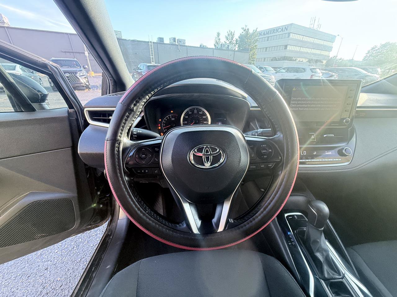 Used 2022 Toyota Corolla SE w/ Carpet Mat Package (TMS) FWD image 14