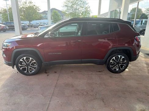 Used 2022 Jeep Compass Limited AWD/4WD image 4