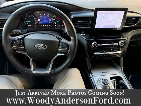 Used 2022 Ford Explorer ST-Line w/ Class IV Trailer Tow Package image 8