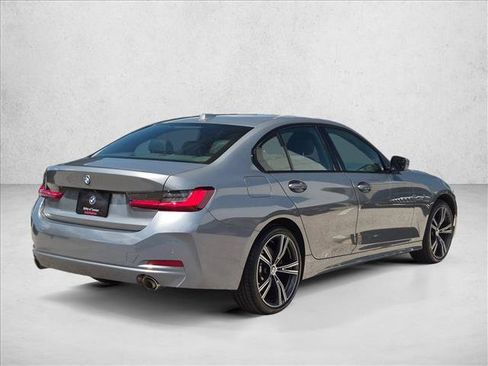 Used 2023 BMW 330i xDrive Sedan w/ Premium Package AWD/4WD image 5