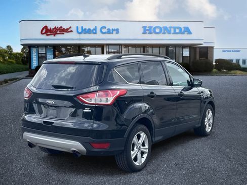 Used 2016 Ford Escape SE w/ Equipment Group 201A AWD/4WD image 5