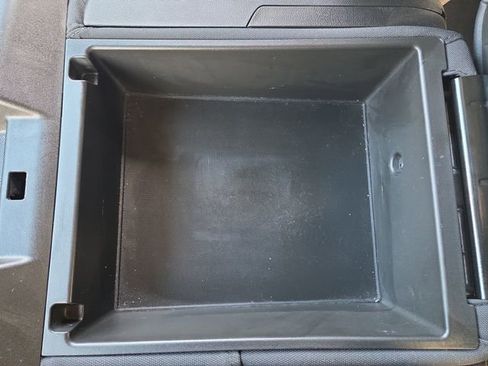 Used 2022 Chevrolet Silverado 1500 LT image 20