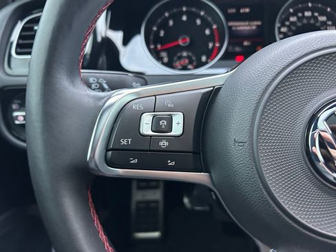 Used 2020 Volkswagen GTI Autobahn image 17