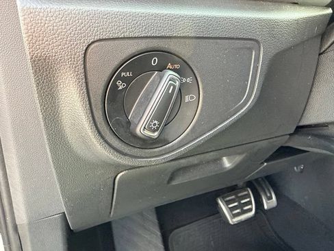Used 2023 Volkswagen Atlas SEL Premium AWD/4WD image 21