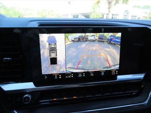 Used 2022 GMC Sierra 1500 SLT w/ SLT Premium Plus Package image 28