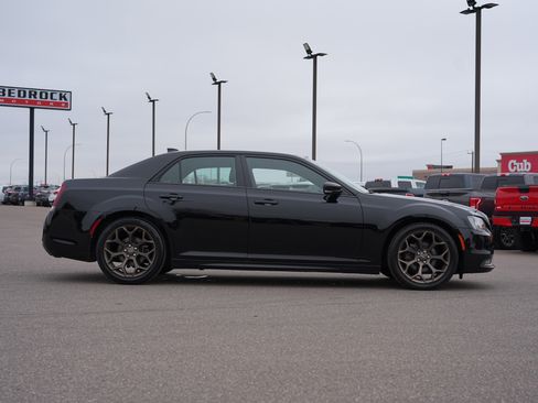 Used 2017 Chrysler 300 S w/ 300S Premium Group 2 w/2_L image 2