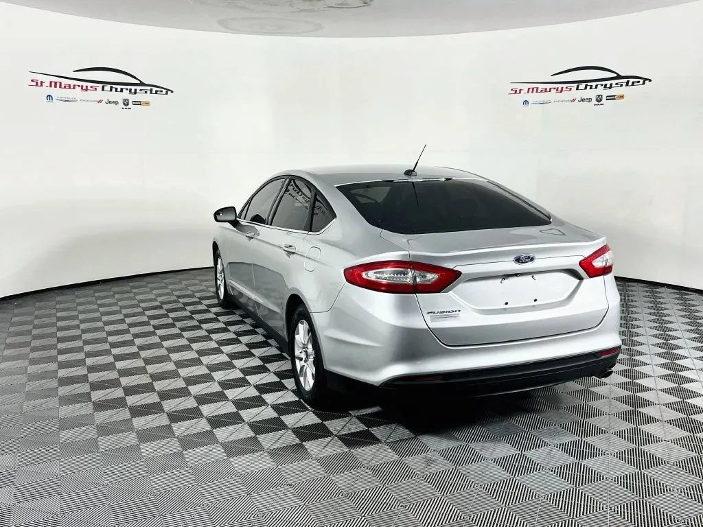 Used 2016 Ford Fusion S FWD image 6