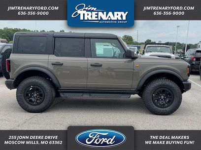 New 2026 Ford Bronco Badlands w/ Sasquatch Package