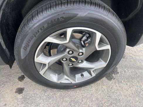 Used 2025 Chevrolet Trax LT image 31