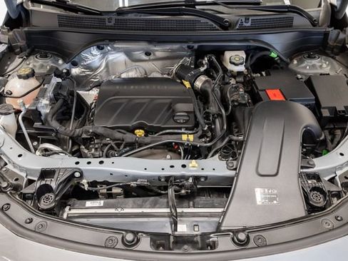 Used 2024 Buick Envista Avenir FWD image 3