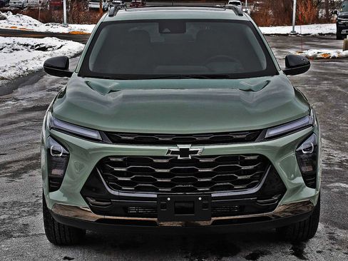 New 2026 Chevrolet Trax ACTIV w/ Sunroof Package image 5