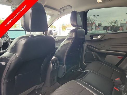 Used 2025 Ford Escape SE FWD image 16
