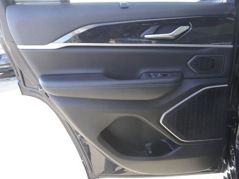 Used 2024 Jeep Grand Cherokee Trailhawk w/ Advanced Protech Group II image 28