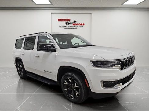 Used 2024 Jeep Wagoneer Series III AWD/4WD image 1