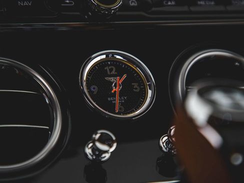 Used 2024 Bentley Continental GT image 16