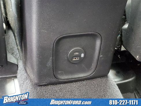 Used 2022 Ford Escape SE w/ Convenience Package image 13