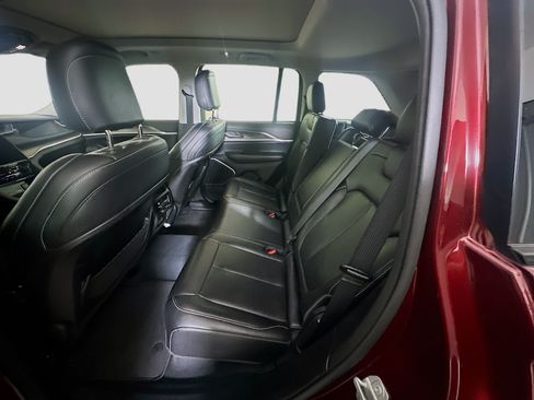 Used 2023 Jeep Grand Cherokee 4WD 4xe image 30