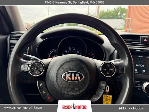 Used 2018 Kia Soul + FWD image 15