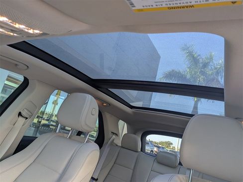 Used 2020 Mercedes-Benz GLE 350 image 22