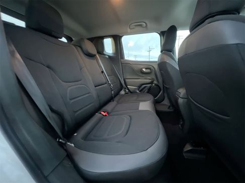 Used 2017 Jeep Renegade Altitude image 20