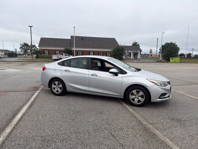 Used 2017 Chevrolet Cruze LS FWD image 4