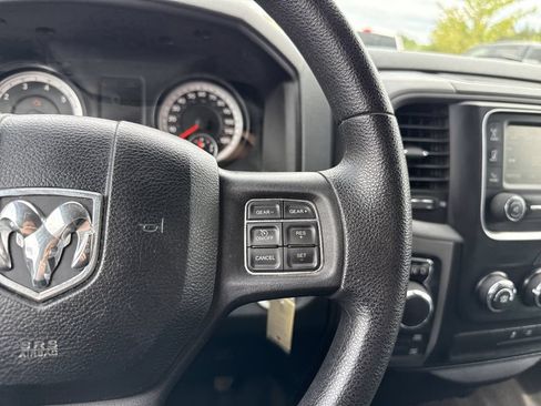 Used 2015 RAM 1500 Express AWD/4WD image 18