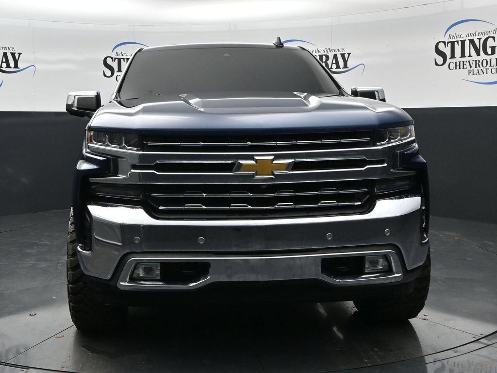 Used 2022 Chevrolet Silverado 1500 LTZ w/ LTZ Premium Package AWD/4WD image 2