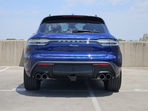 Certified 2026 Porsche Macan AWD/4WD image 7