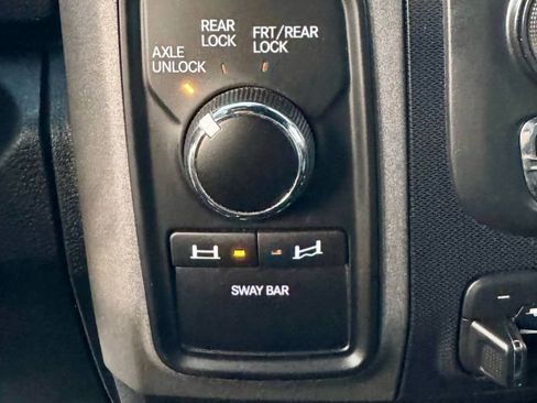 Used 2017 RAM 2500 Power Wagon w/ Luxury Group image 18