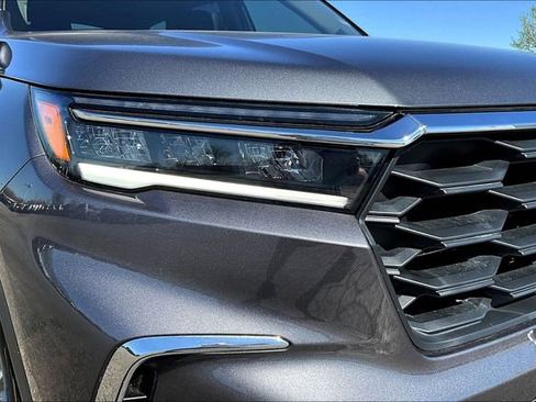 Used 2025 Honda Pilot EX-L image 31