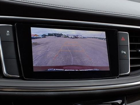 Used 2020 Buick Enclave Essence FWD image 10