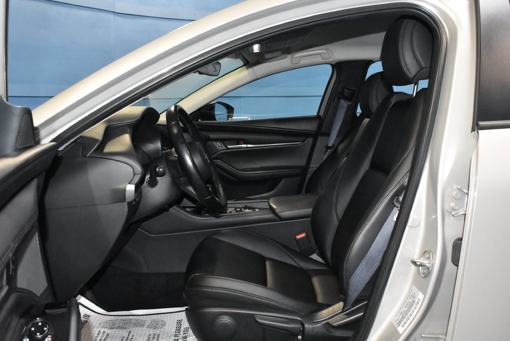 Used 2025 MAZDA MAZDA3 s FWD image 6