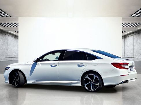 Used 2020 Honda Accord Sport image 9