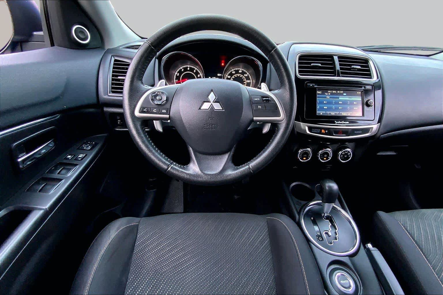 Used 2015 Mitsubishi Outlander Sport SE AWD/4WD image 6