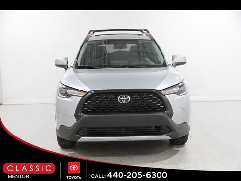 Certified 2023 Toyota Corolla Cross LE w/ Moonroof Package AWD/4WD image 2