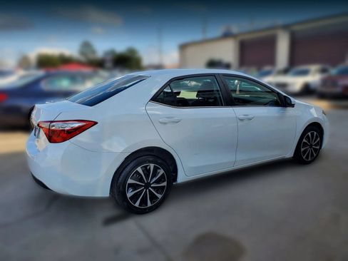 Used 2015 Toyota Corolla LE FWD image 9