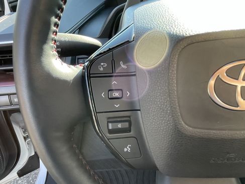 Certified 2024 Toyota Prius Prime FWD image 18
