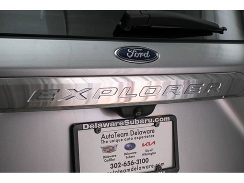 Used 2020 Ford Explorer XLT w/ Equipment Group 202A AWD/4WD image 64