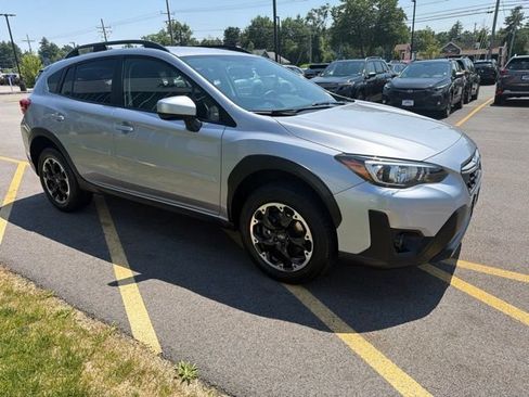Used 2021 Subaru Crosstrek 2.0i Premium AWD/4WD image 3