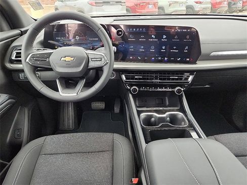 New 2026 Chevrolet Traverse LT image 10