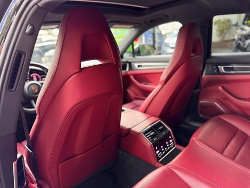 Used 2023 Porsche Panamera 4 Platinum Edition AWD/4WD image 20
