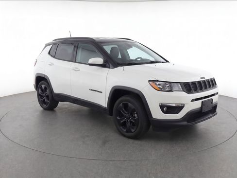 Used 2021 Jeep Compass Latitude AWD/4WD image 2