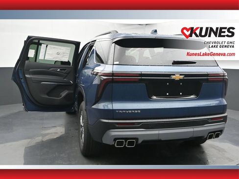 New 2026 Chevrolet Traverse LT w/ LPO, Floor Liner Package image 54